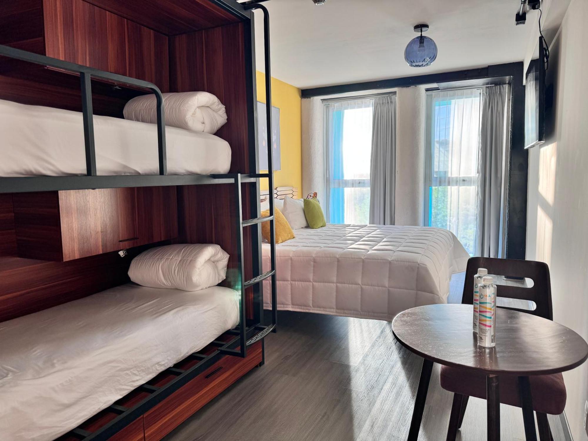 Hotel Ola Chapultepec Гвадалахара Экстерьер фото